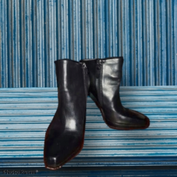 Via Spiga stiletto booties - Picture 2 of 8